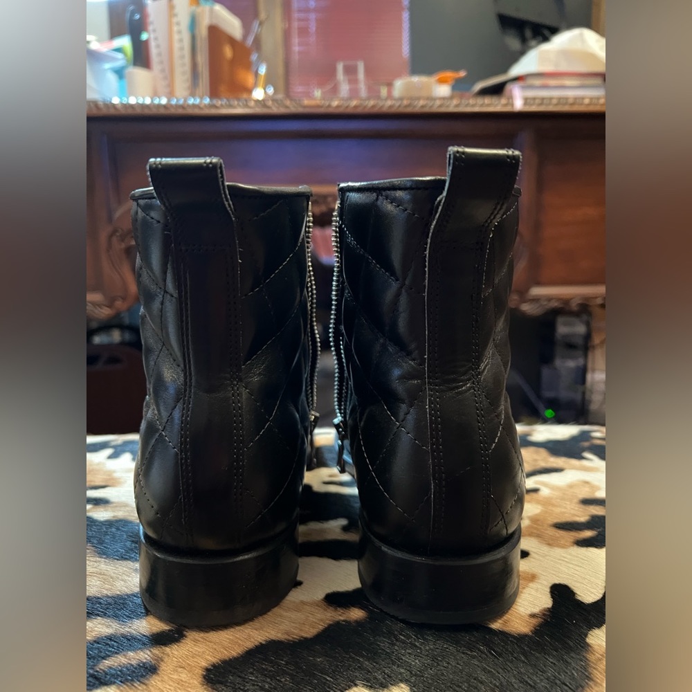 Balmain Quilted Ankle Boots Size 8M - Picture 7 of 12